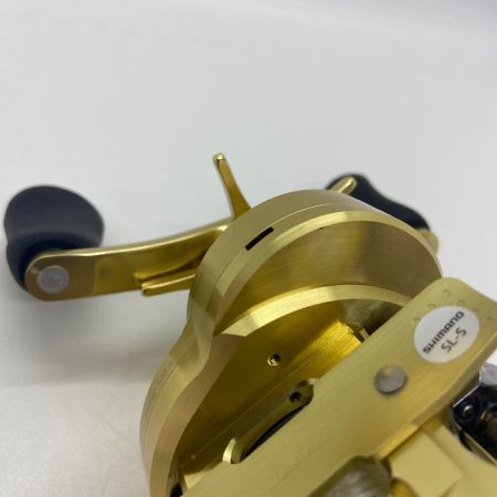 ΨΨ SHIMANO シマノ ベイトリール 21カルカッタコンクエスト100　箱付 04232