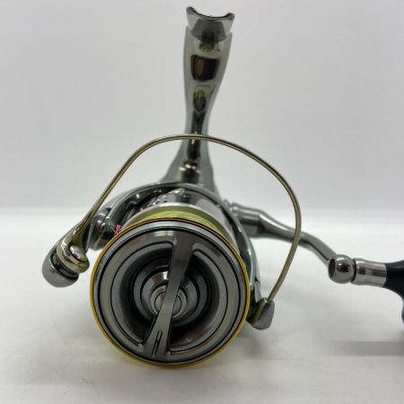 ΨΨ SHIMANO シマノ  スピニングリール　18ステラ 3000MHG　箱付 03807