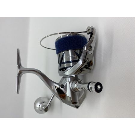 ΨΨ SHIMANO シマノ スピニングリール　23ストラディックC5000XG　本体のみ 045911