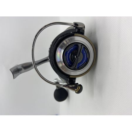 ΨΨ DAIWA ダイワ  スピニングリール　17ソルティガ BJ4000SH　箱・袋付 059593