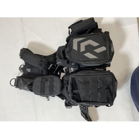 ΨΨ DAIWA ダイワ フィッシングベスト　DF-6122  ブラック
