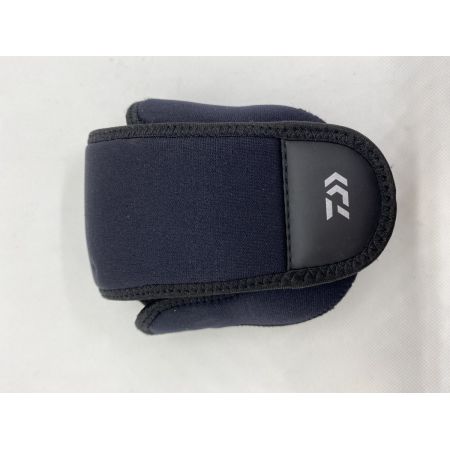 ΨΨ DAIWA ダイワ ベイトリール　15ソルティガ 15H　ケース付 607259