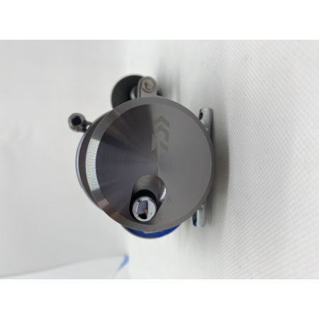 ΨΨ DAIWA ダイワ ベイトリール　15ソルティガ 15H　ケース付 607259