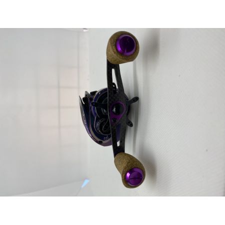 ΨΨ Abu Garcia アブガルシア ベイトリール　レボウルトラキャスト BF8　箱付 ハンドル替え付き