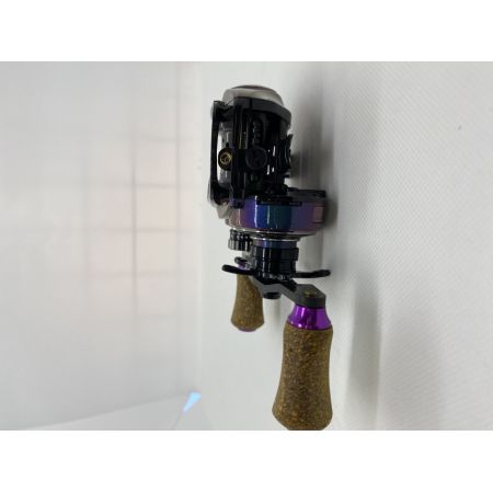 ΨΨ Abu Garcia アブガルシア ベイトリール　レボウルトラキャスト BF8　箱付 ハンドル替え付き