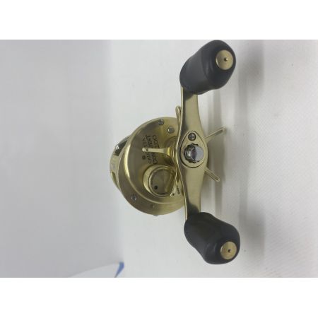 ΨΨ SHIMANO シマノ ベイトリール　カルカッタコンクエスト20　箱付 RH440