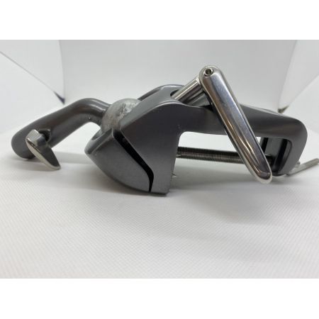 ΨΨ SHIMANO シマノ 釣り小物　万力パラソル ヘラブナ