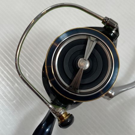  DAIWA ダイワ  スピニングリール 19セルテート LT5000D-XH  060055