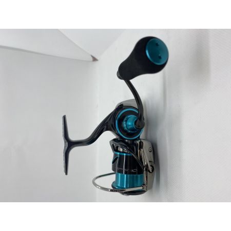 ΨΨ DAIWA ダイワ スピニングリール　21エメラルダス エアLT2500-XH 箱付 3087592