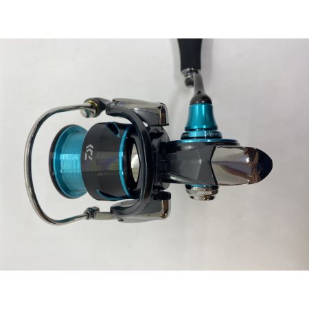 ΨΨ DAIWA ダイワ スピニングリール　21エメラルダス エアLT2500-XH 箱付 3087592