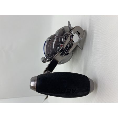 ΨΨ DAIWA ダイワ ベイトリール　15ソルティガ 15H 箱付 スタジオオーシャンマーク ハンドルノブ 607259