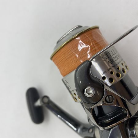 ΨΨ SHIMANO シマノ スピニングリール　01ステラAR2500箱付き SC80E025