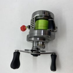 ΨΨ SHIMANO シマノ ベイトリール　17カルカッタ コンクエストBFS HG-L　箱付 03676 Bランク