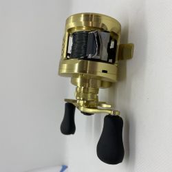 ΨΨ SHIMANO シマノ ベイトリール 　21 カルカッタ コンクエスト 201　箱付 042354 Aランク