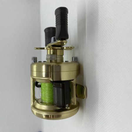 ΨΨ SHIMANO シマノ ベイトリール　カルカッタ 50XT　本体のみ RH382