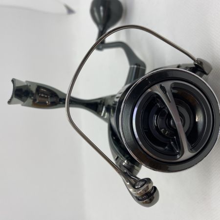 ΨΨ SHIMANO シマノ スピニングリール　22ステラ C5000XG 箱付 043979