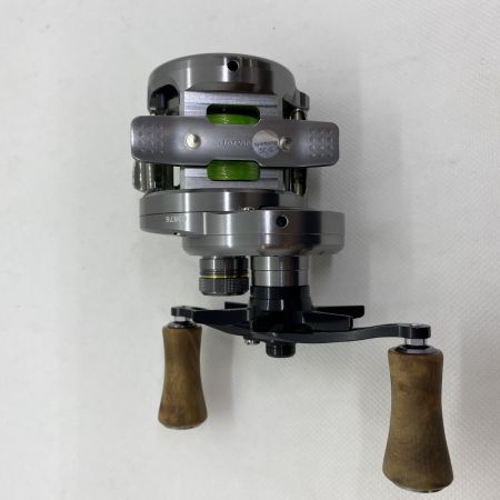 ΨΨ SHIMANO シマノ ベイトリール　17カルカッタ コンクエストBFS HG-L アベイルカスタム マイクロキャストスプール・スタードラグ 03676