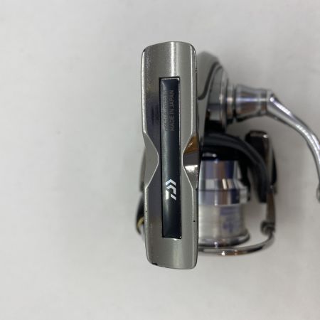 ΨΨ DAIWA ダイワ スピニングリール　18イグジストFCLT2000S-P 箱付 ラインローラ付き 00055712