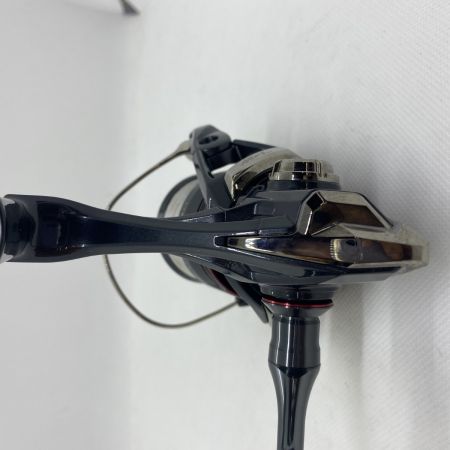 ΨΨ SHIMANO シマノ スピニングリール　 24ヴァンフォードC3000XG　箱付 047083