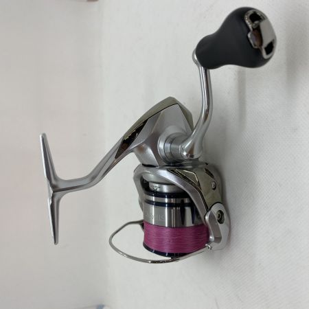 ΨΨ SHIMANO シマノ スピニングリール　 19ストラディック C2000SHG 04014