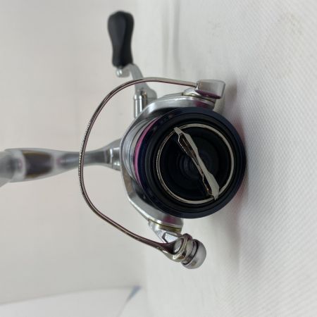 ΨΨ SHIMANO シマノ スピニングリール　 19ストラディック C2000SHG 04014