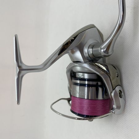 ΨΨ SHIMANO シマノ スピニングリール　 19ストラディック C2000SHG 04014