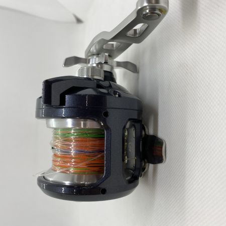 ΨΨ SHIMANO シマノ ベイトリール  20トリウム 2000HG  04220