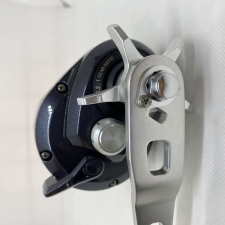 ΨΨ SHIMANO シマノ ベイトリール  20トリウム 2000HG  04220