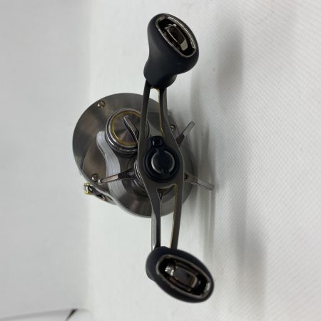 ΨΨ SHIMANO シマノ ベイトリール　23カルカッタコンクエストBFS XGL 045713