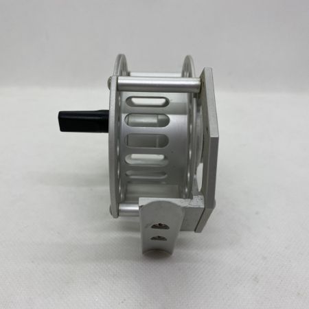 ΨΨ Airflo フライリール　バランス57 箱付 替えスプール付き