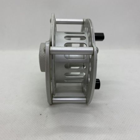 ΨΨ Airflo フライリール　バランス57 箱付 替えスプール付き