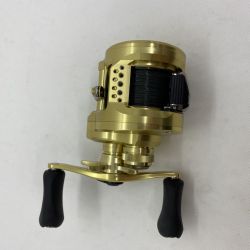 ΨΨ SHIMANO シマノ ベイトリール　 21 カルカッタ コンクエスト 201 042354 Aランク