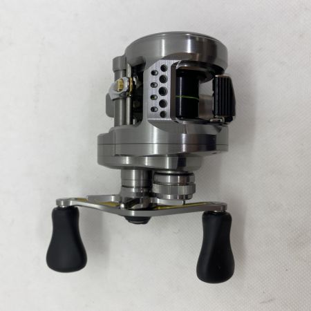 ΨΨ SHIMANO シマノ ベイトリール　23カルカッタコンクエストBFS XGL 美品 箱付 045713