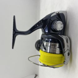 ΨΨ SHIMANO シマノ スピニングリール　21ツインパワーSW 4000XG 04221 Bランク