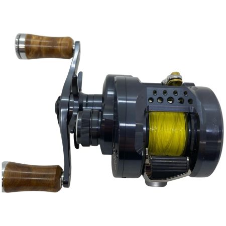 ΨΨ SHIMANO シマノ ベイトリール　　 24カルカッタコンクエストシャローエディション31HG 046741