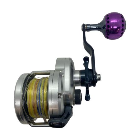 ΨΨ SHIMANO シマノ ベイトリール　11オシアジガー 2000NR-PG RH70 使用感有 ハンドル硬い 02763