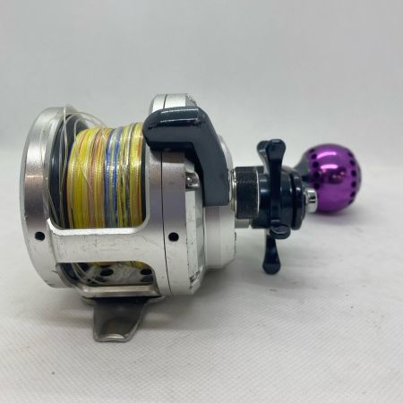 ΨΨ SHIMANO シマノ ベイトリール　11オシアジガー 2000NR-PG RH70 使用感有 ハンドル硬い 02763