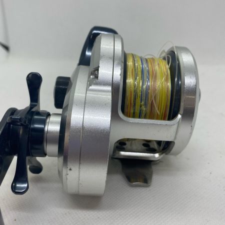 ΨΨ SHIMANO シマノ ベイトリール　11オシアジガー 2000NR-PG RH70 使用感有 ハンドル硬い 02763