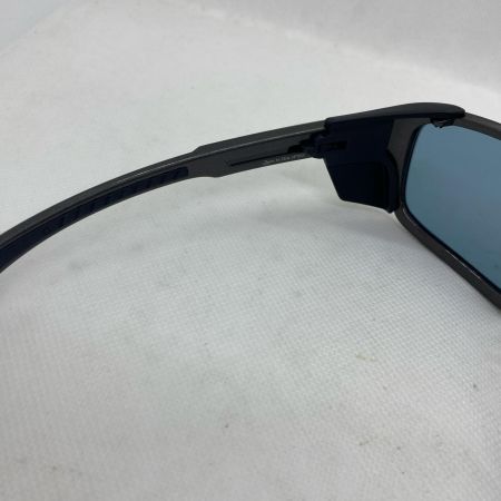 ΨΨ ZEQUE 偏光サングラス　フーバＤ-1962箱付き ブラック