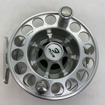 ΨΨ HATCH リール　フライリール　HATCH パルス 9PLUS