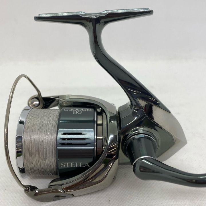 ΨΨ SHIMANO シマノ スピニングリール 22ステラ C3000MHG キズ有 箱付