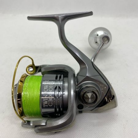 ΨΨ SHIMANO シマノ スピニングリール  11ツインパワー C3000HG 02697
