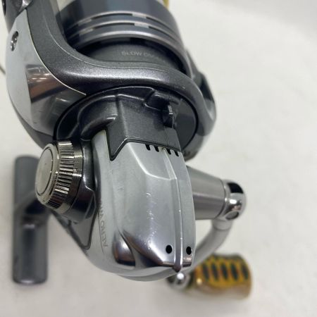 ΨΨ SHIMANO シマノ スピニングリール　08ツインパワー 2500 キズ有 箱付 スプール表記剥がれています 02233