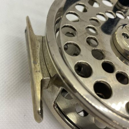 ΨΨ SHIMANO シマノ フライリール　ティトン9-11 キズ有　袋付き
