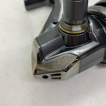 ΨΨ SHIMANO シマノ スピニングリール　24ツインパワー C5000XG箱付き 046888