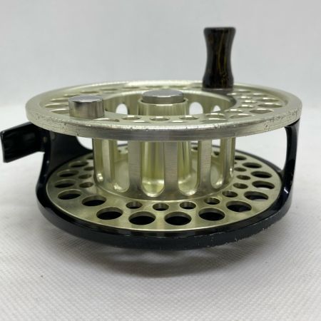 ΨΨ Coatac フライリール  LA1054