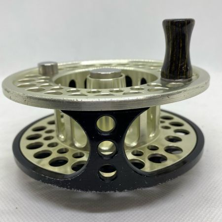 ΨΨ Coatac フライリール  LA1054