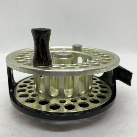 ΨΨ Coatac フライリール  LA1054