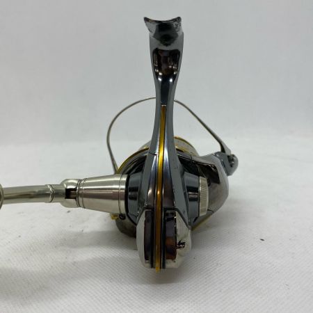 ΨΨ SHIMANO シマノ スピニングリール　04ステラ2000 01841