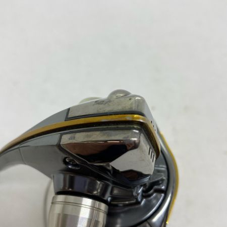 ΨΨ SHIMANO シマノ スピニングリール　04ステラ2000 01841